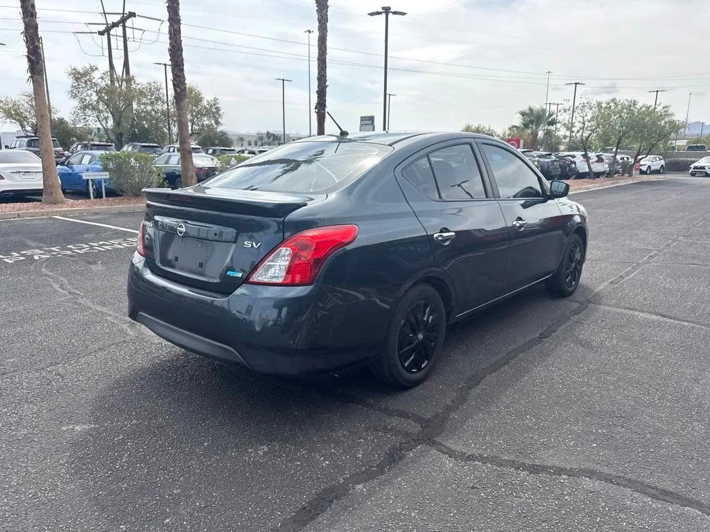 Used 2015 Blue Nissan 1.6 SV image 8