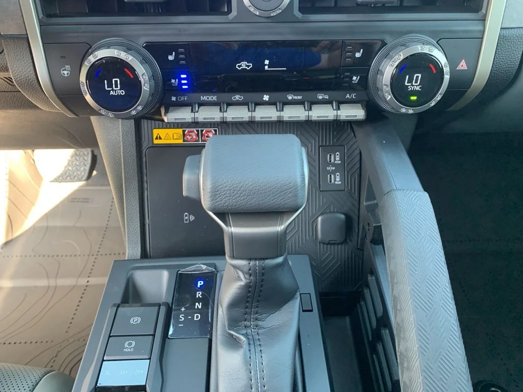 Used 2025 White Toyota Trailhunter image 22