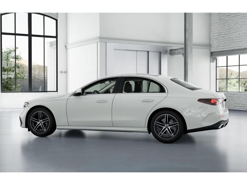2026 Mercedes-Benz E-Class E450 - Photo 32
