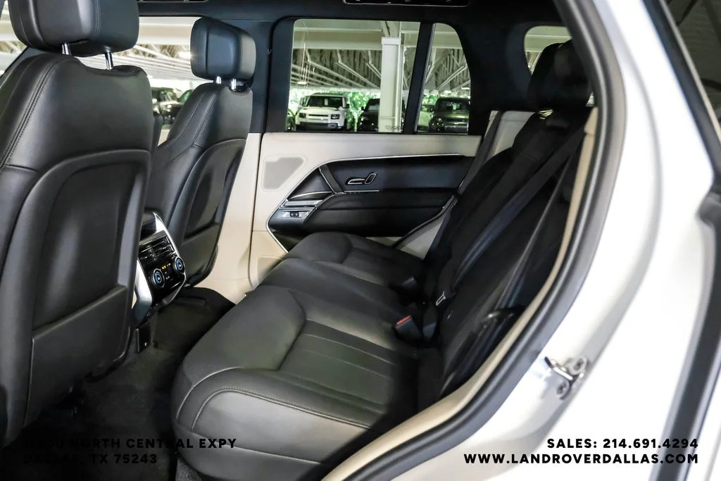2024 Land Rover Range Rover SE - Photo 36