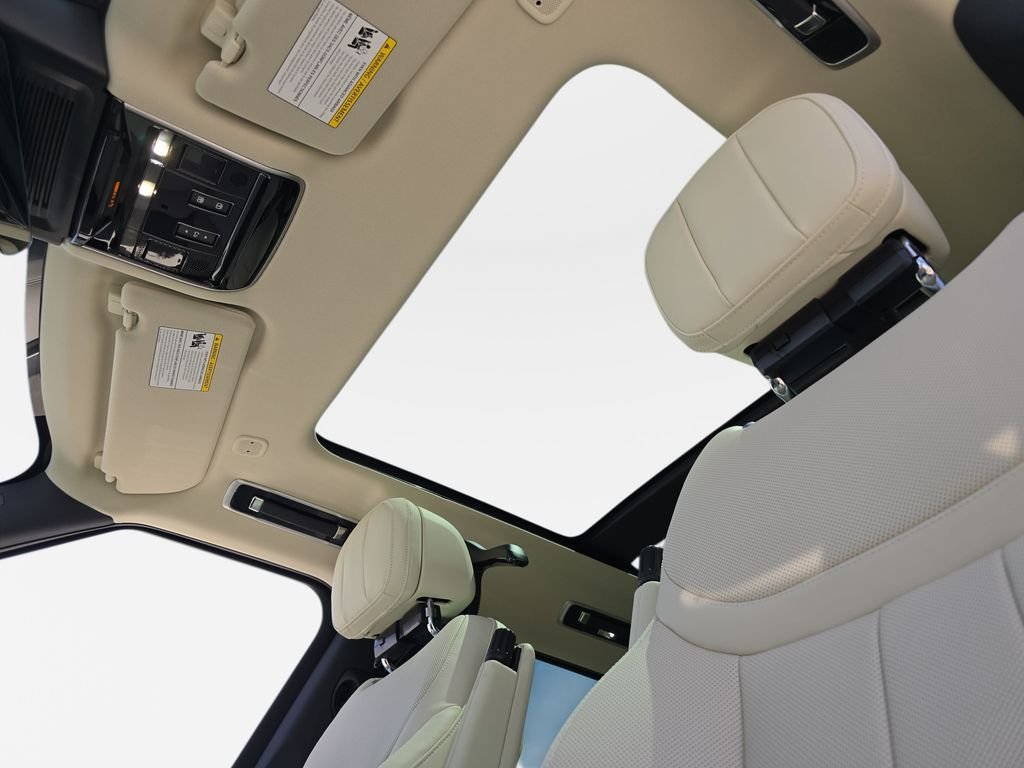 New 2026 Sunset Gold Satin Land Rover SE image 31