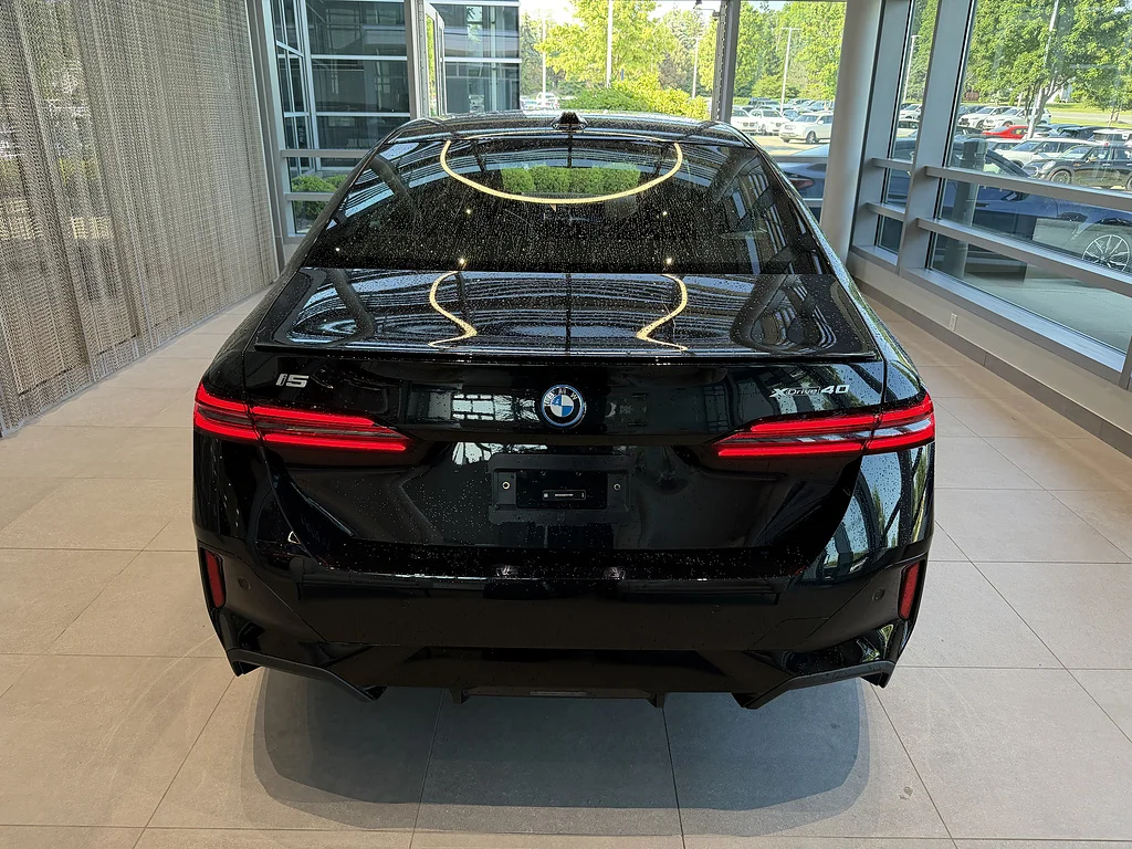 New 2027 Black Sapphire Metallic BMW xDrive40 image 5