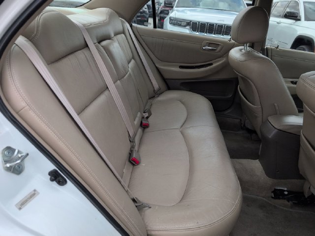 Used 2001 White Honda EX-L image 26