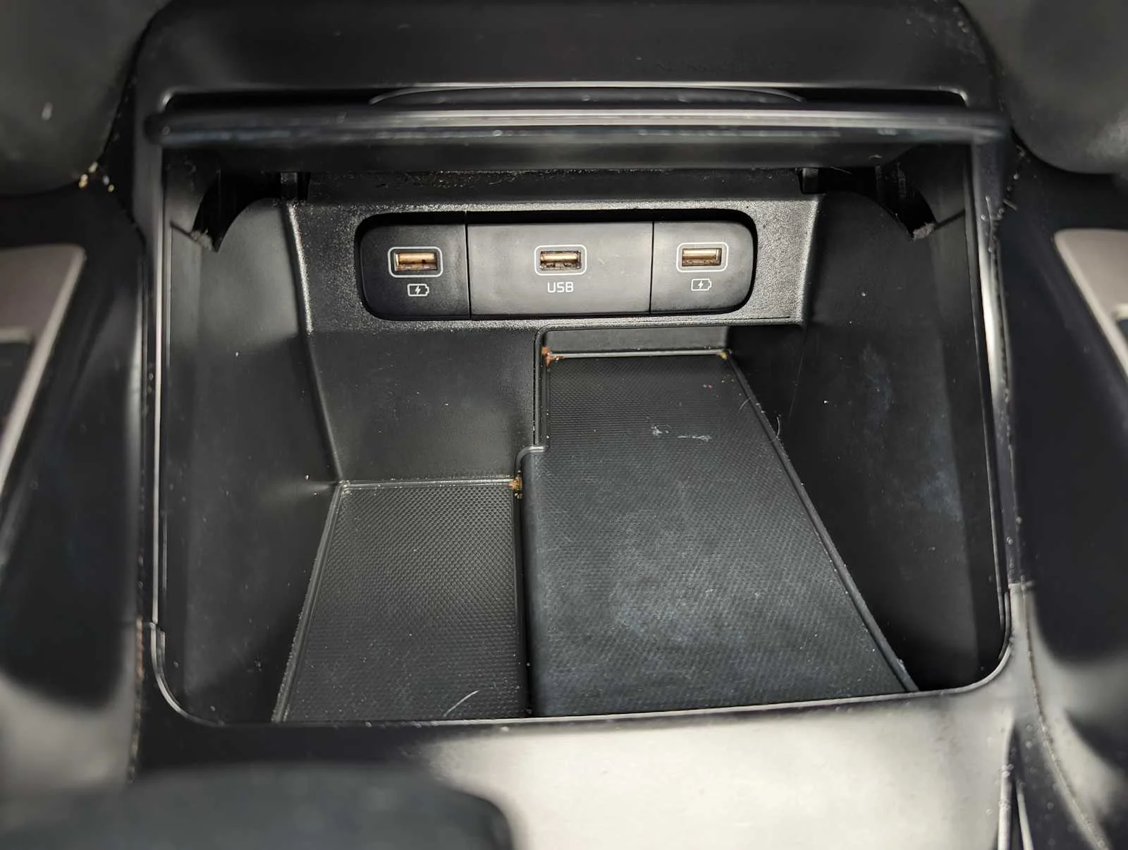 Used 2021 Ebony Black Kia S image 32