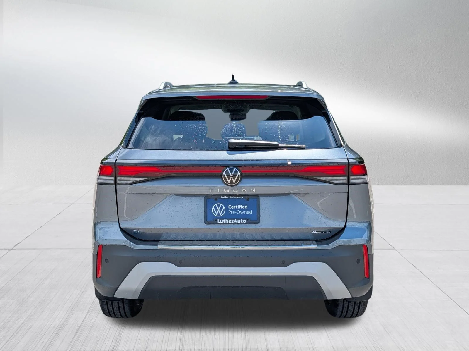 Certified Used 2026 Platinum Gray Metallic Volkswagen SE image 6