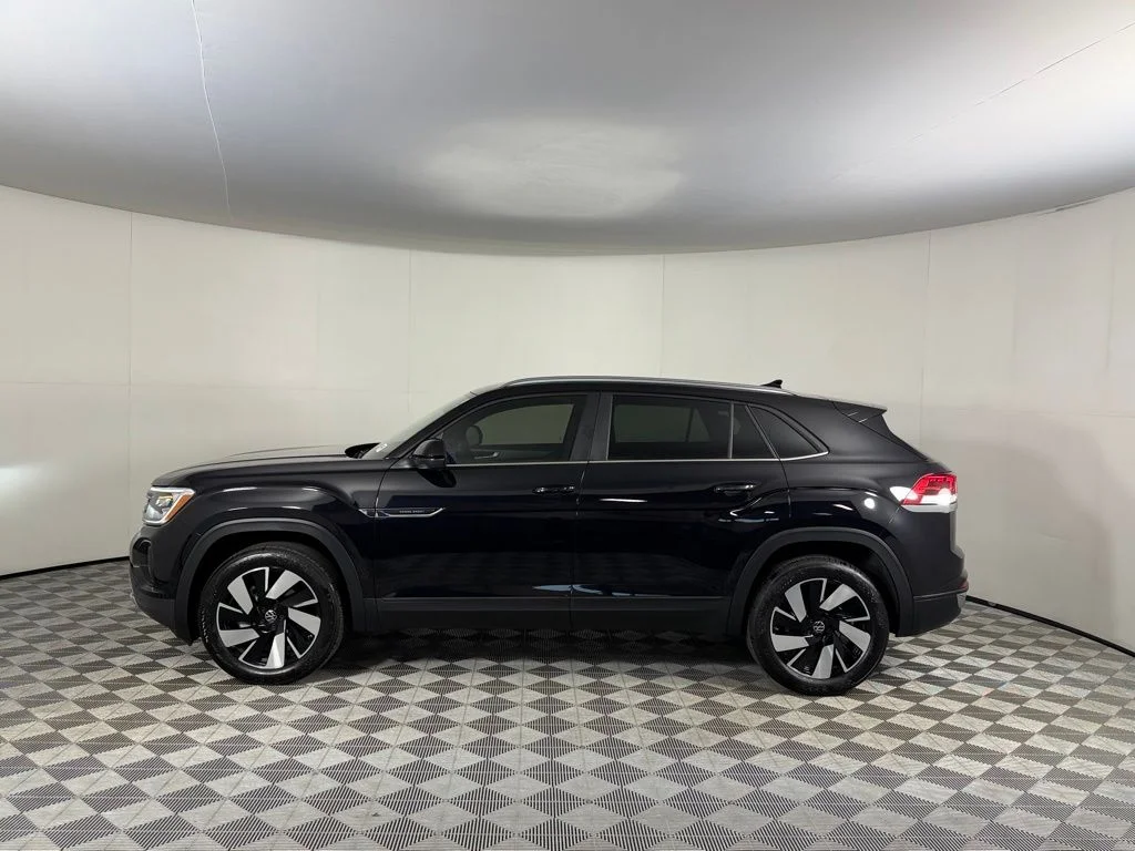 Certified Used 2025 Black Volkswagen 2.0T SE w/Technology image 11