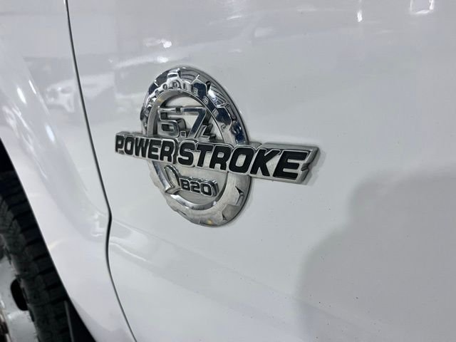 Used 2016 White Ford XL image 32