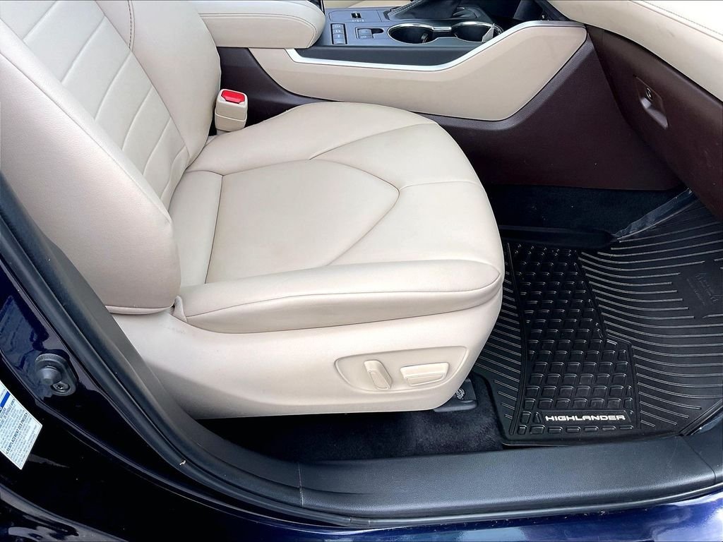 Used 2022 Blueprint Toyota XLE image 39