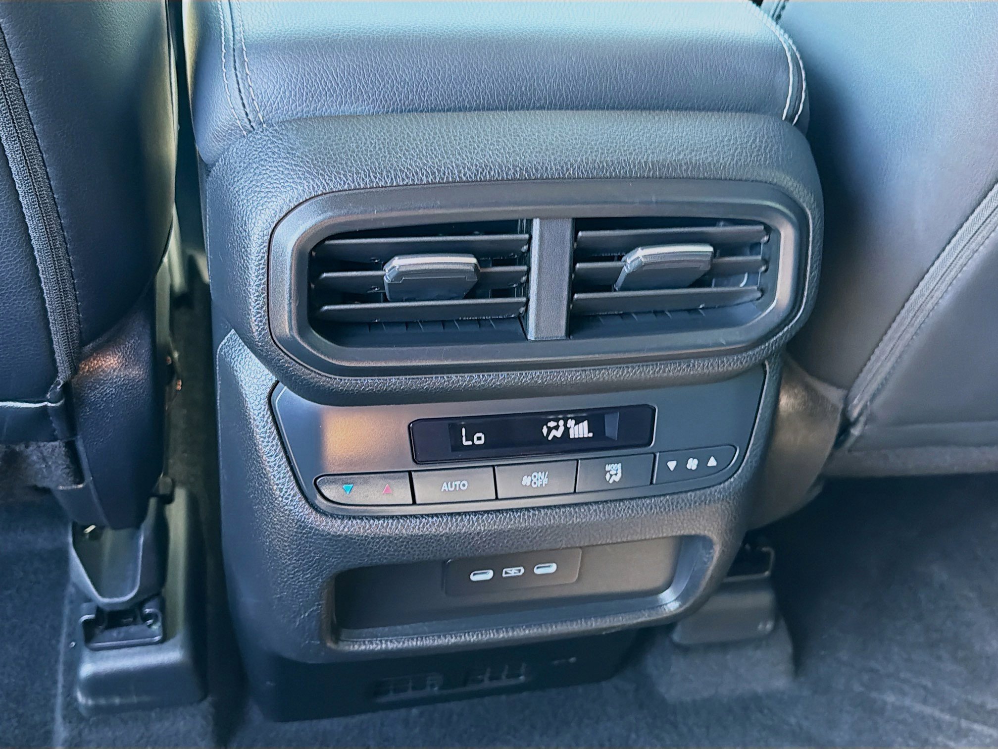 2025 Honda Pilot EX-L - Photo 22
