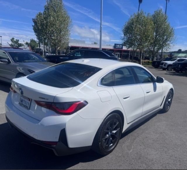 2024 BMW i4 eDrive35 photo 6