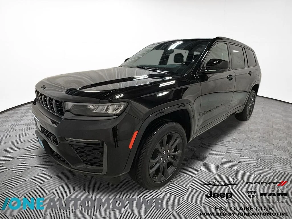 New 2026 Diamond Black Crystal Pearlcoat Jeep Limited Reserve image 1
