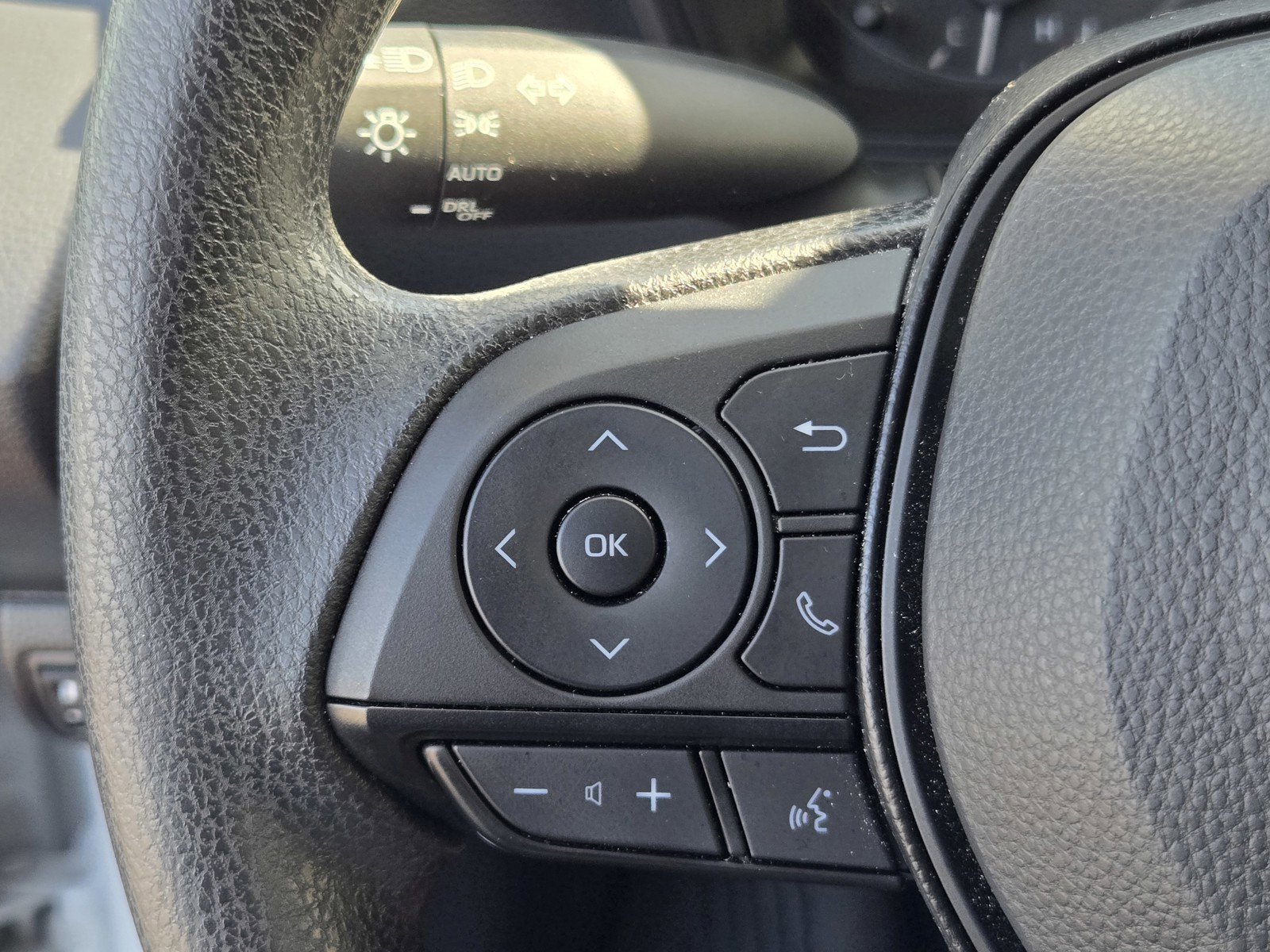 Used 2025 White Toyota  image 21
