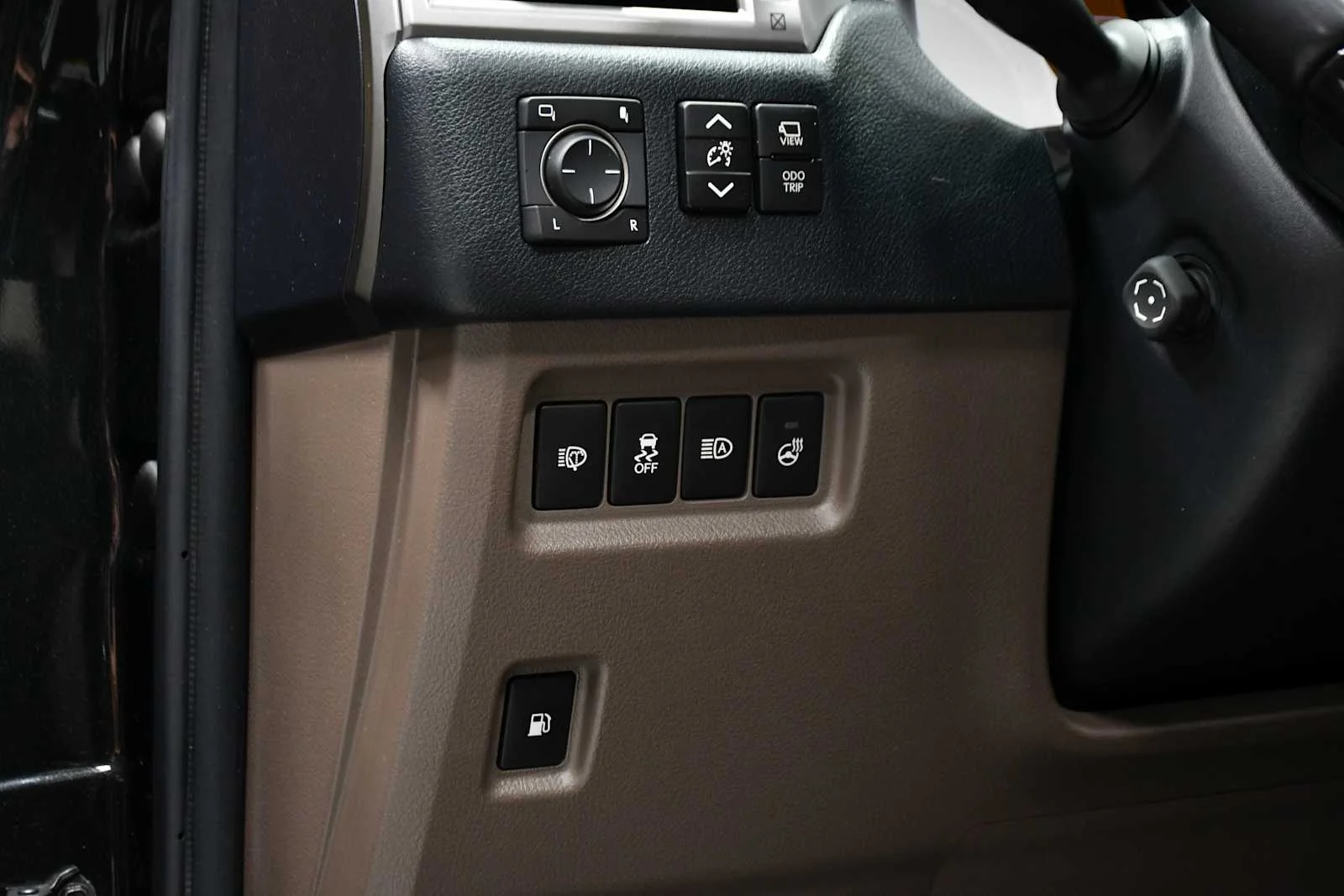Certified Used 2023 CAVIAR Lexus Luxury image 16