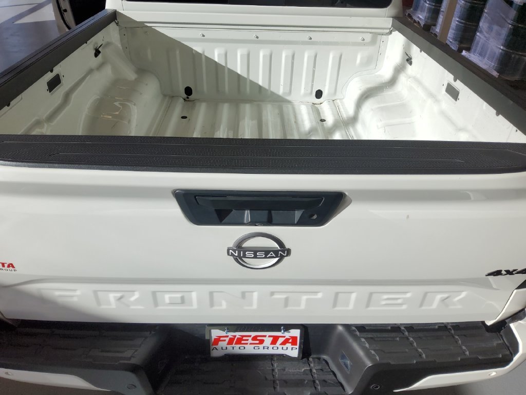Used 2025 White Nissan SV image 28