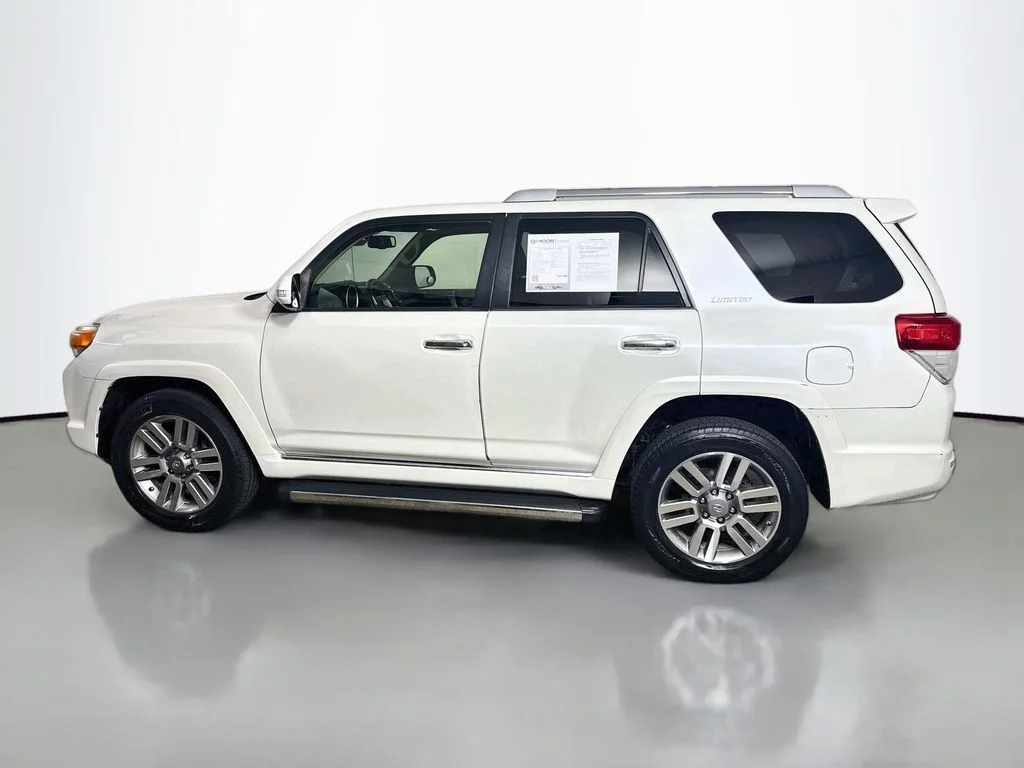 Used 2013 Blizzard Pearl Metallic Toyota Limited image 3