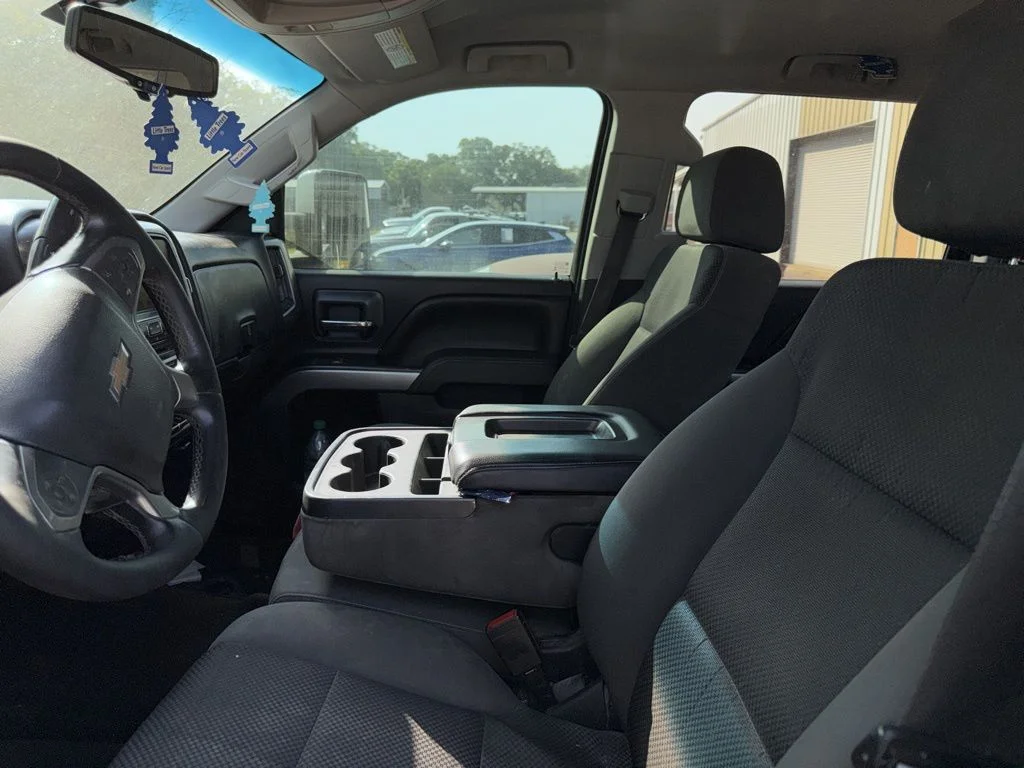 Used 2015 White Chevrolet LT image 13