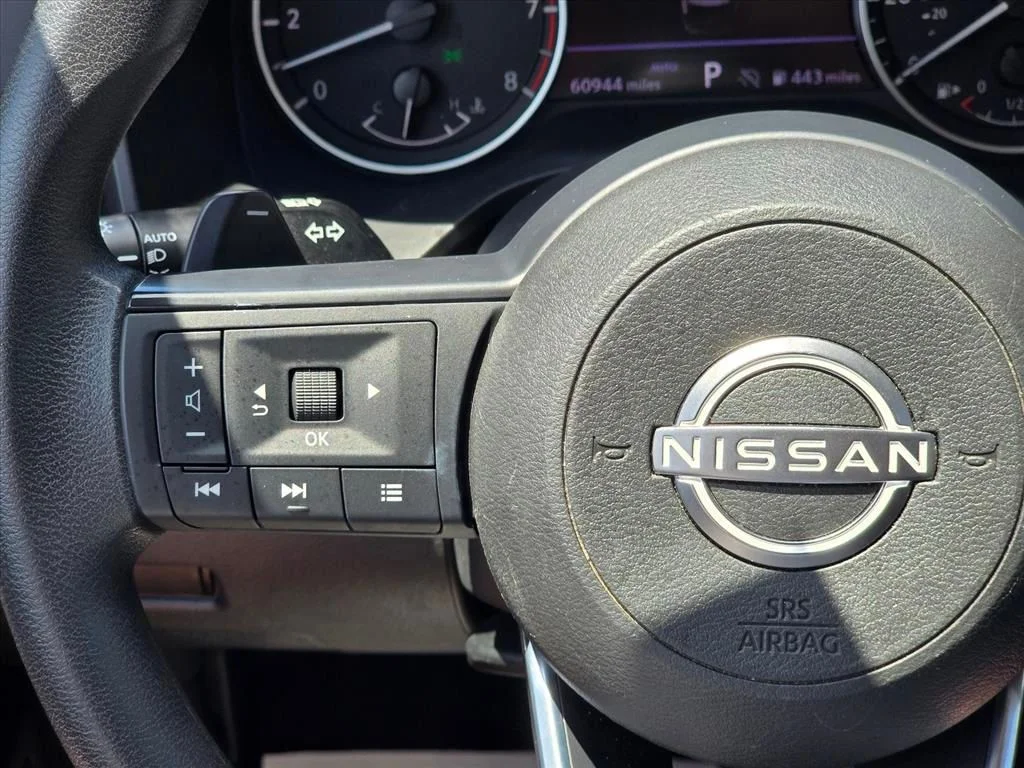 Used 2024 Silver Nissan SV image 15