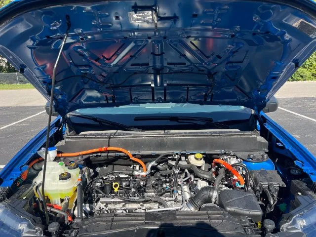 Used 2025 Blue Ford XL image 13
