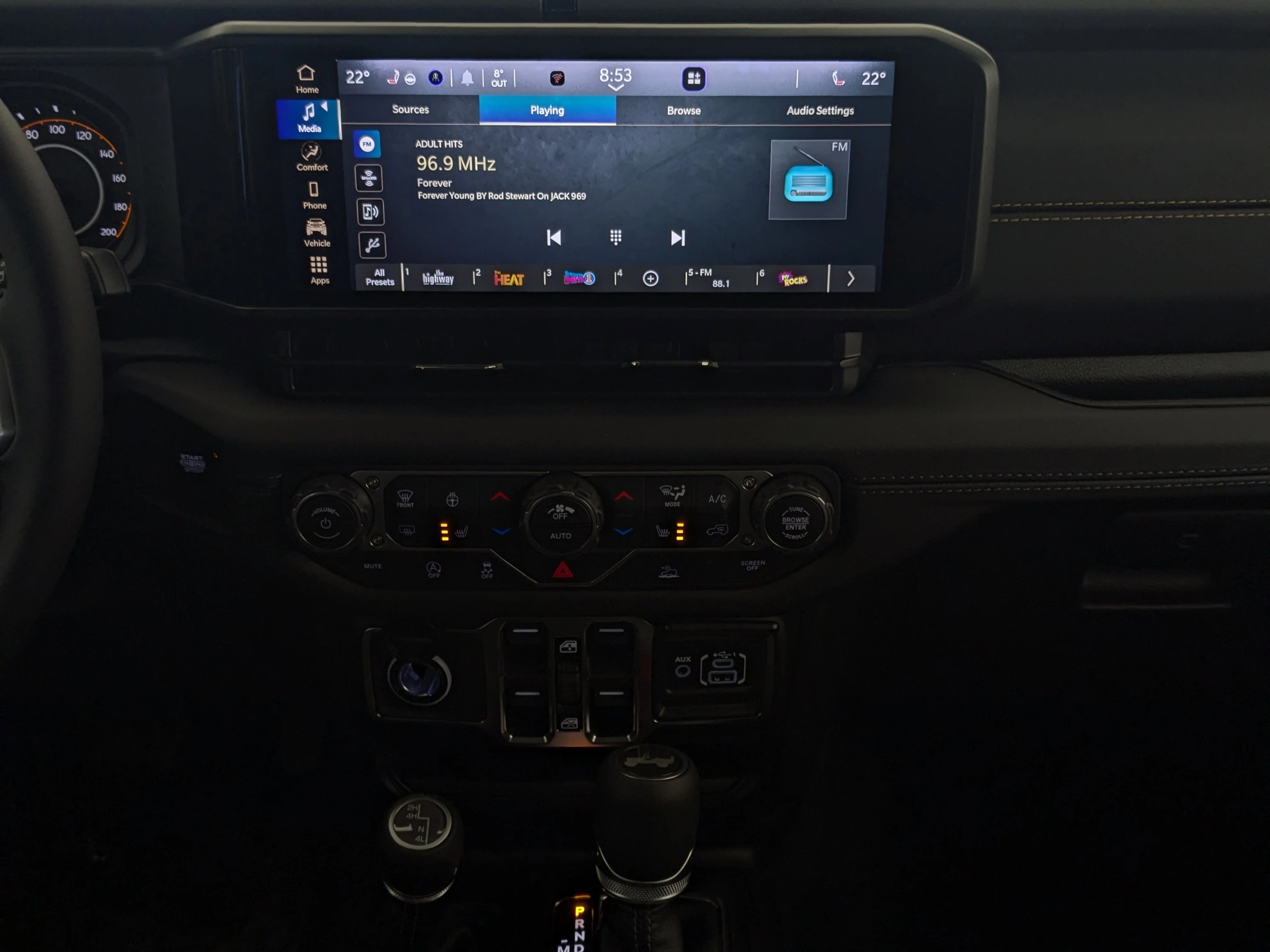 New 2026 Black Jeep Sahara - - McKinley Leather Seats - Body?Colour Hardtop - Side Steps - 3.6L Pentastar V6 & More image 20