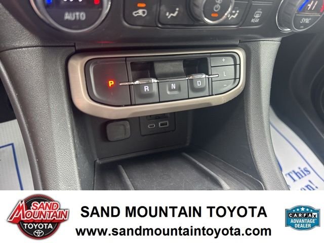 2023 GMC Acadia Denali - Photo 24