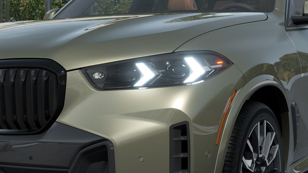 New 2026 Manhattan Green Metallic BMW xDrive40i image 31