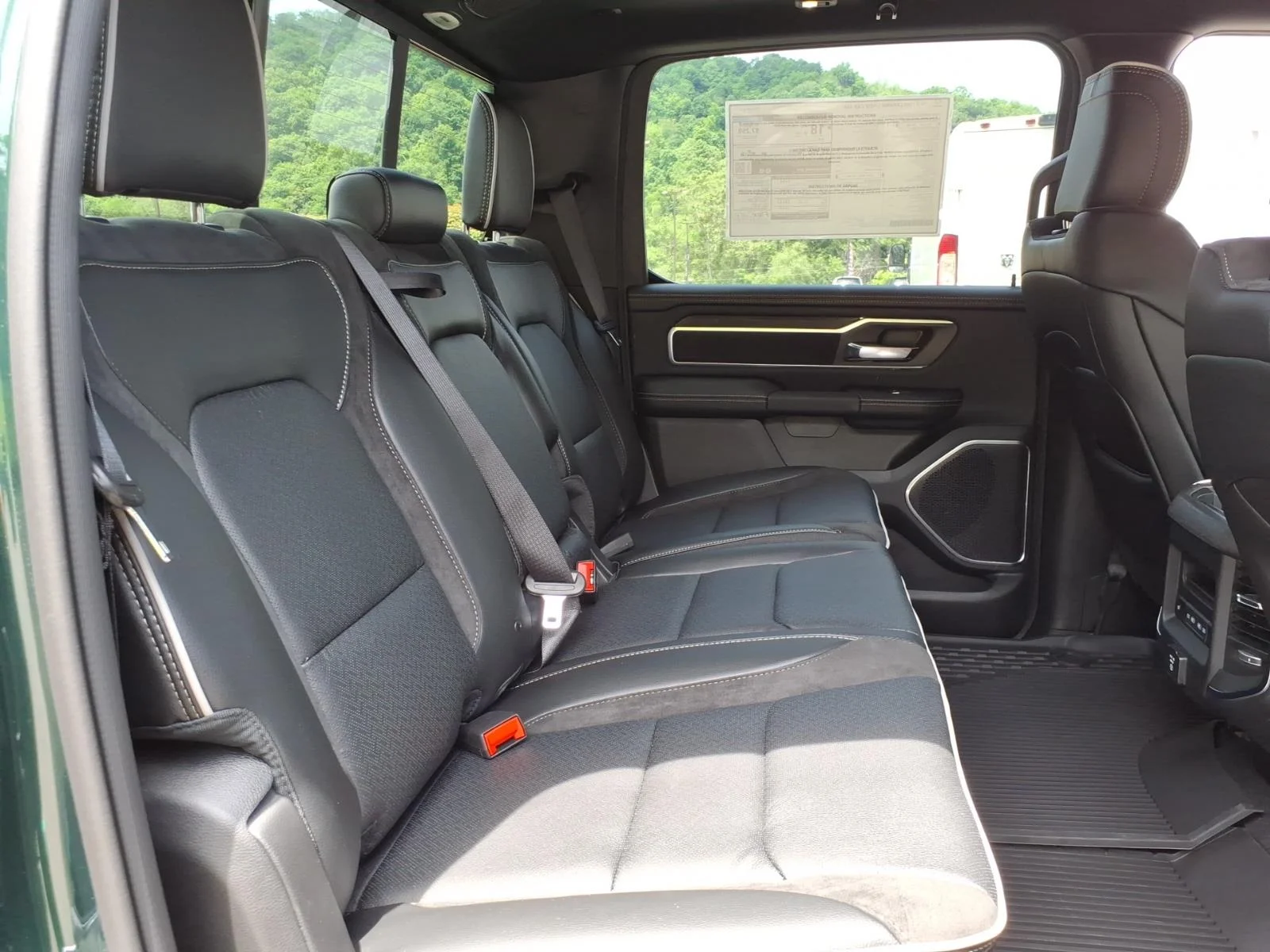 New 2026 Serrano-Green Metallic Exterior Paint RAM Laramie image 5
