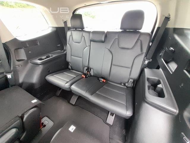 Used 2020 Ebony Black Kia EX image 47