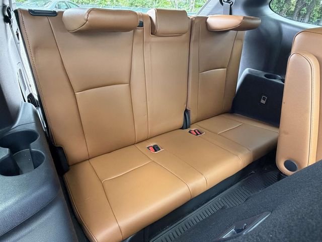 Used 2022  Toyota Platinum image 17