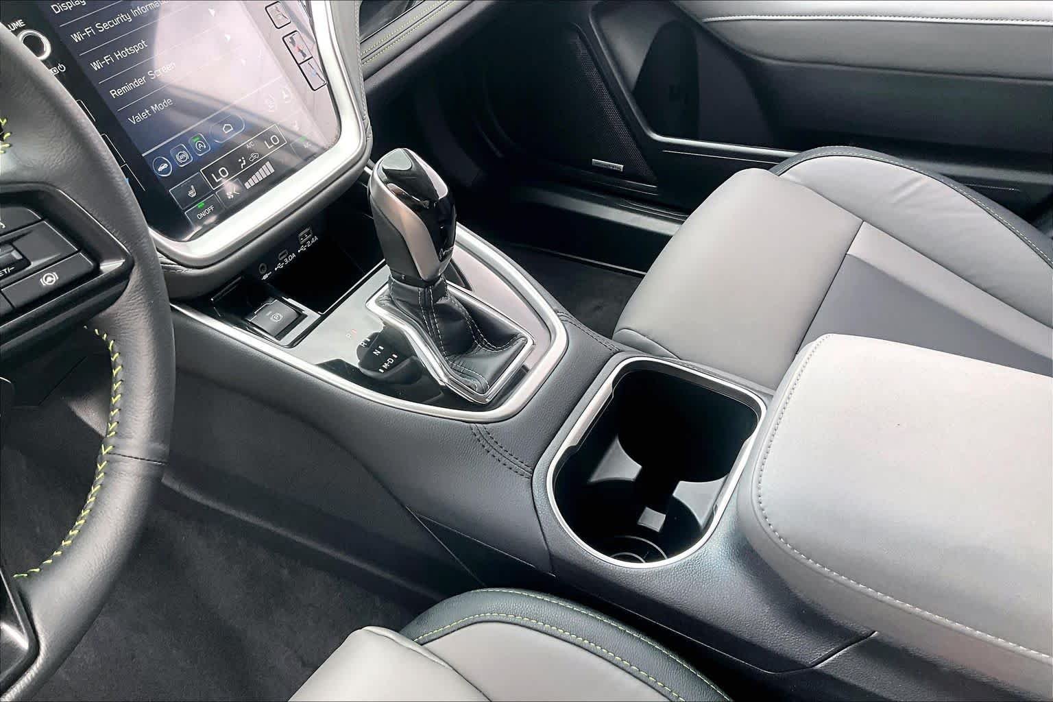 Used 2025 Crystal White Pearl Subaru Onyx Edition image 17