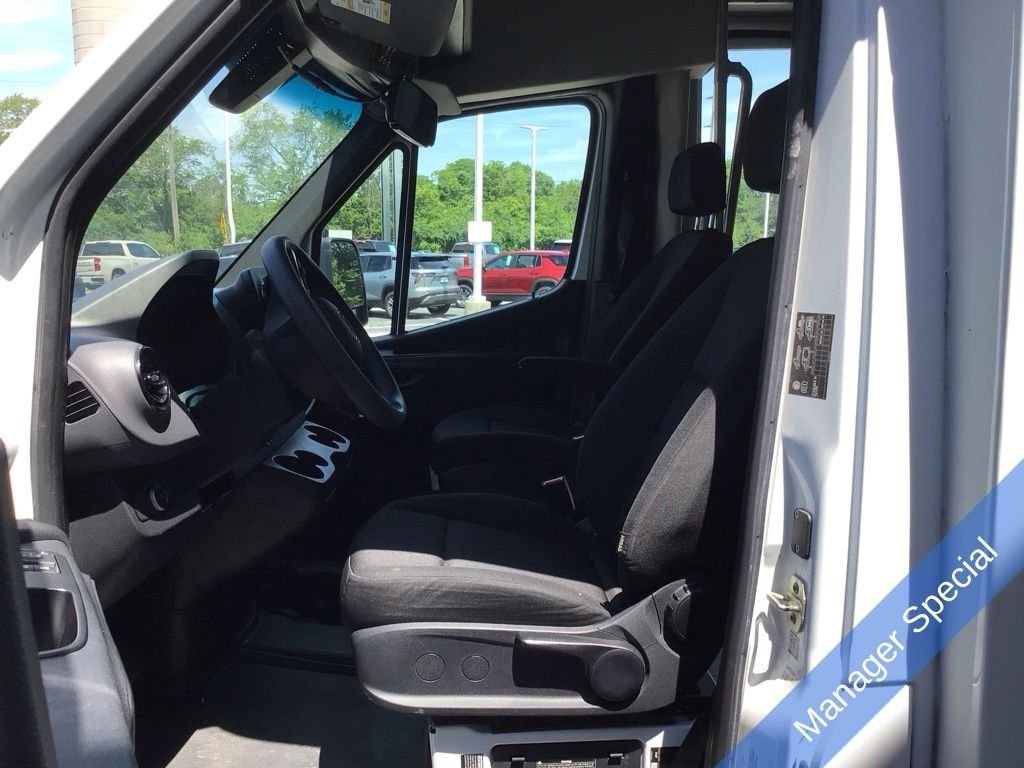 2022 Mercedes-Benz Sprinter Cab Chassis Base - Photo 21