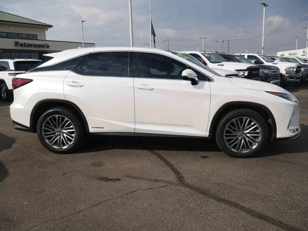 Used 2022 White Lexus 450h image 23