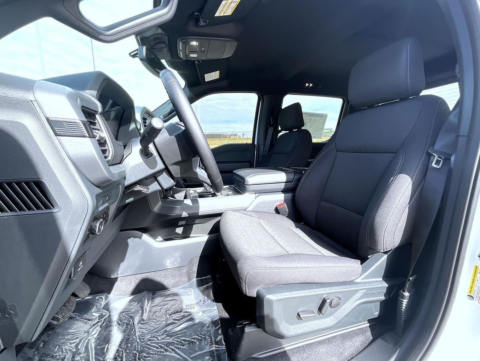 2026 Ford F-150 XLT - Photo 9