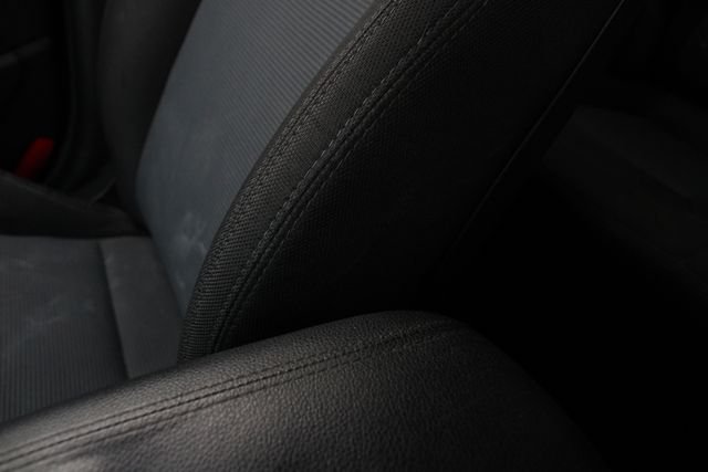 Used 2014 Silver Kia LX image 17