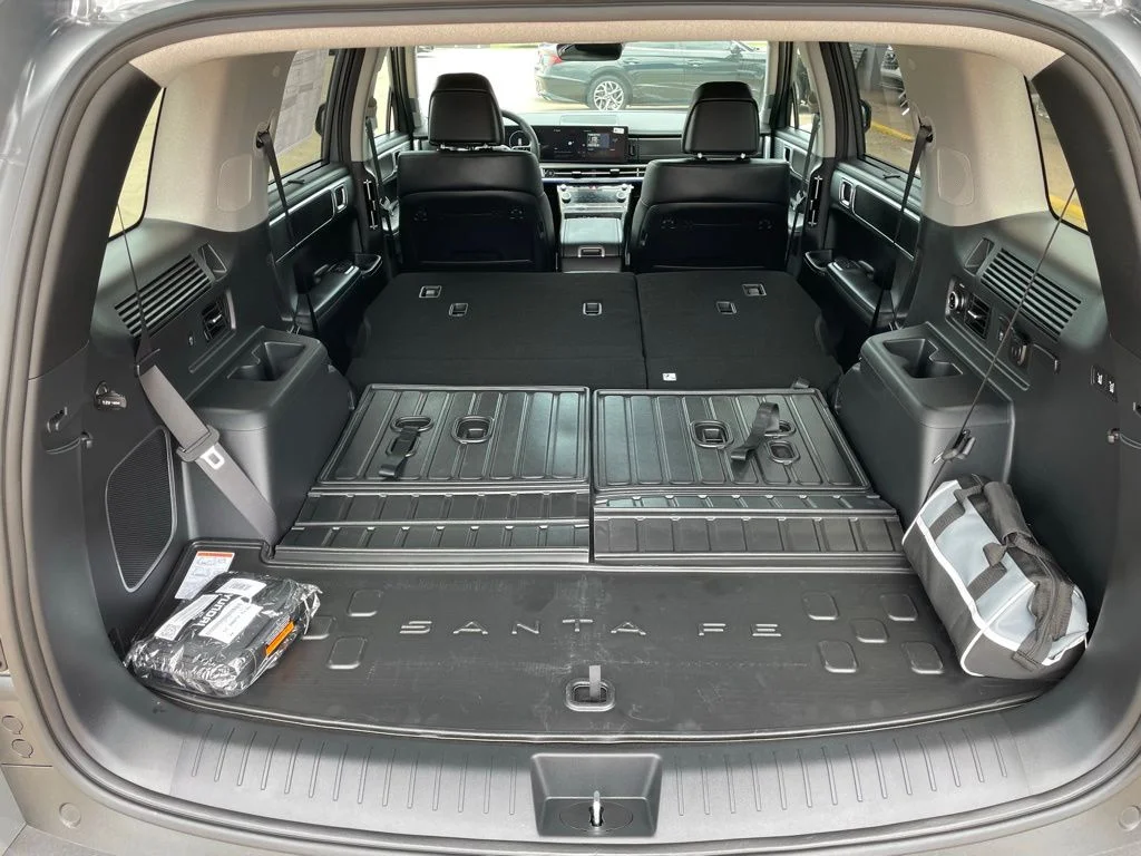 Used 2025 Gray Hyundai Limited image 43