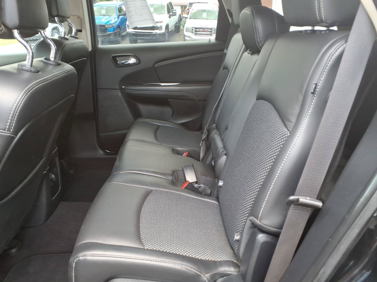 Used 2019 Pitch Black Clearcoat Dodge Crossroad image 13