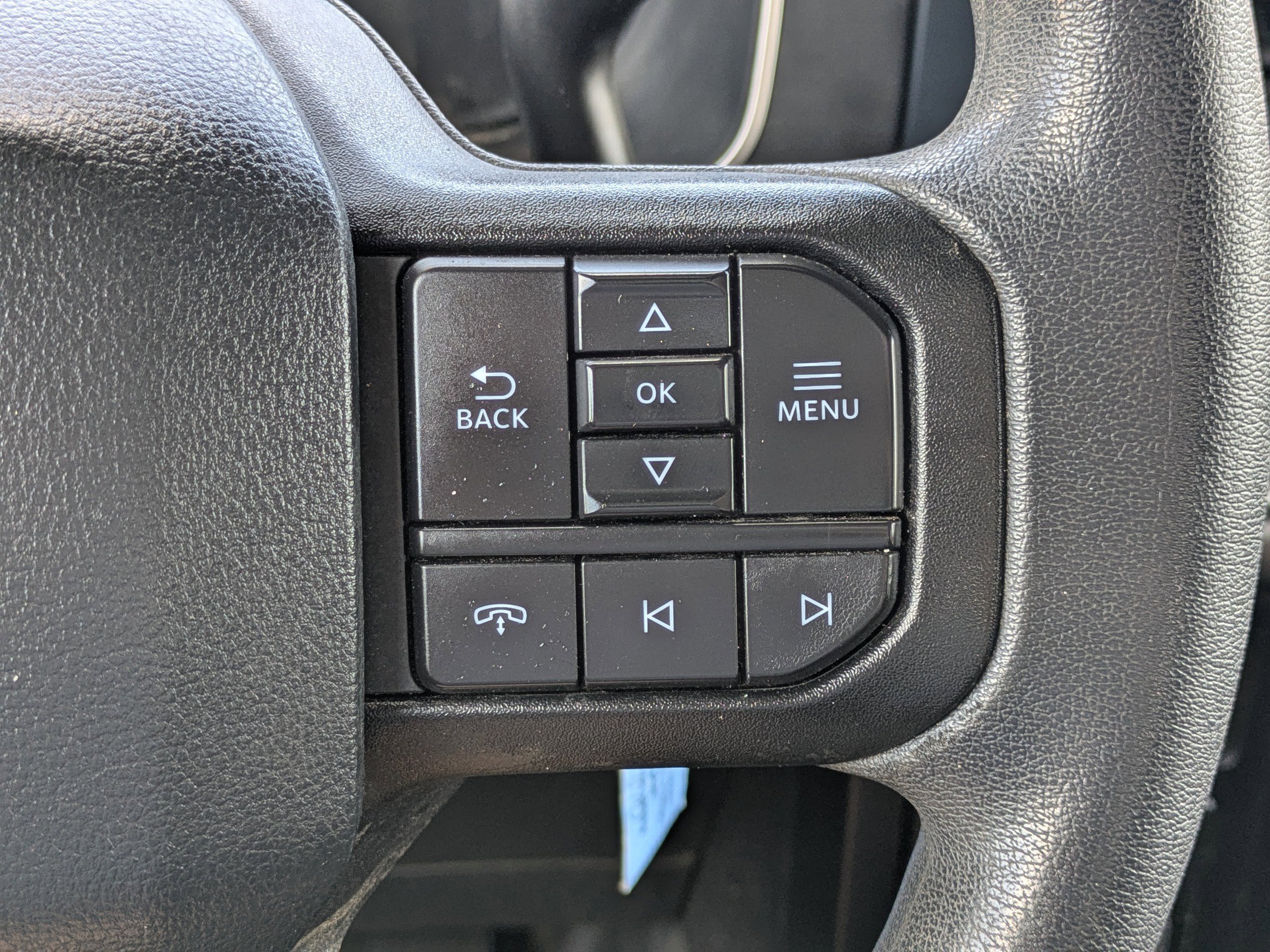 Used 2022  Ford  image 21