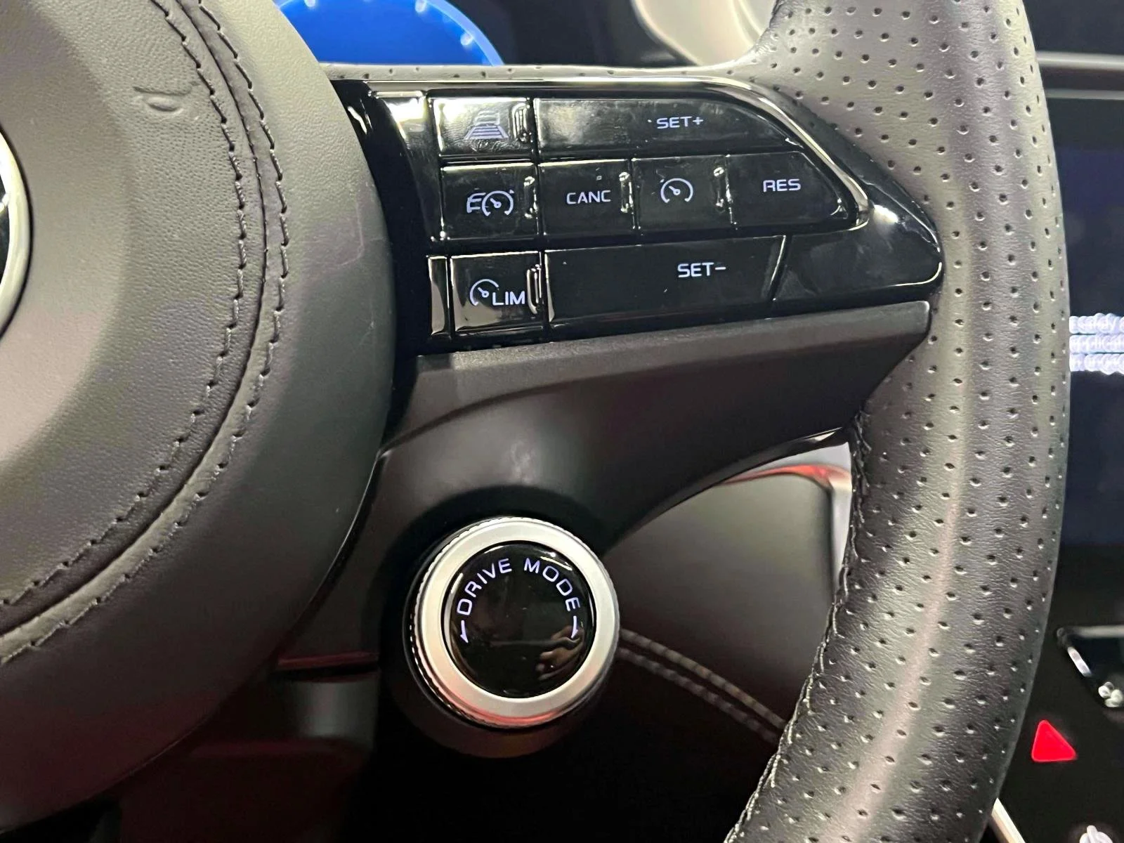 Used 2025 Gray Maserati  image 21