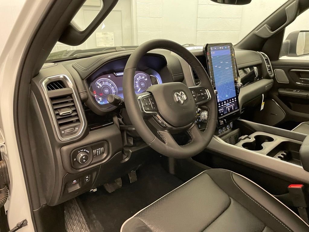New 2026 Bright White Clear-Coat Exterior Paint RAM Laramie image 18
