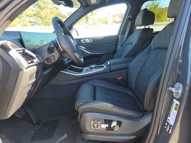 New 2026 Gray BMW xDrive40i image 13