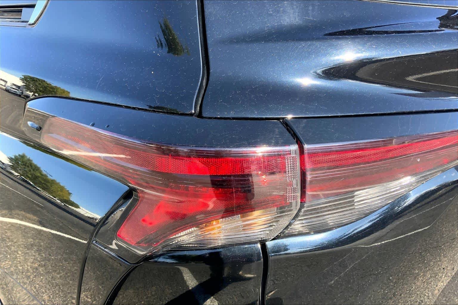 Used 2025 Midnight Black Metallic Toyota XLE image 25