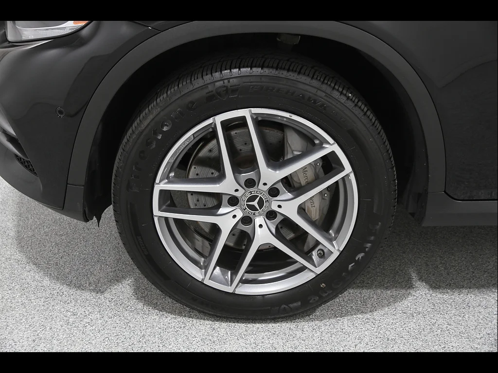 Used 2019 Black Mercedes-Benz GLC 300 4MATIC® image 21