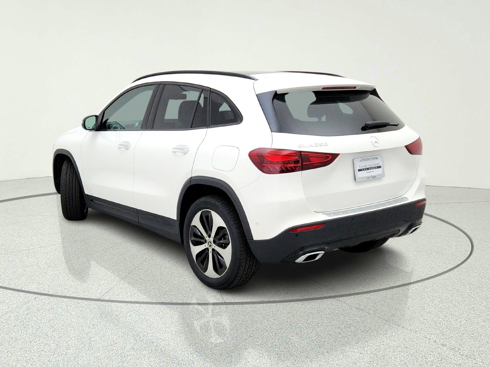 New 2026 Polar White Mercedes-Benz GLA 250 SUV image 33