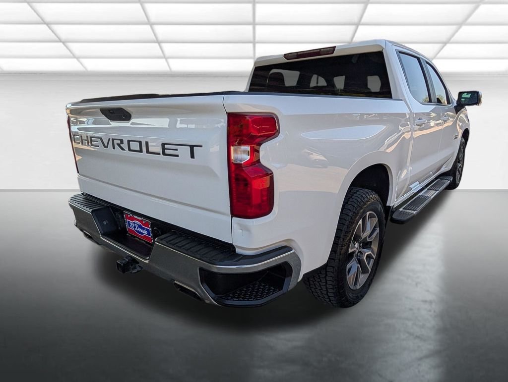 Used 2020 SUMMIT WHITE Chevrolet LT image 26