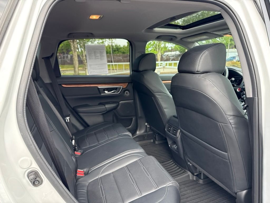 Used 2019 Platinum White Pearl Honda Touring image 22