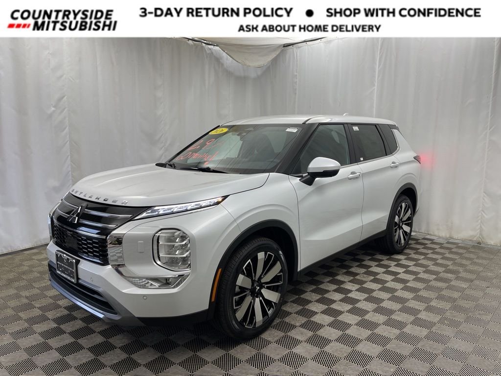 2026 Mitsubishi Outlander SE