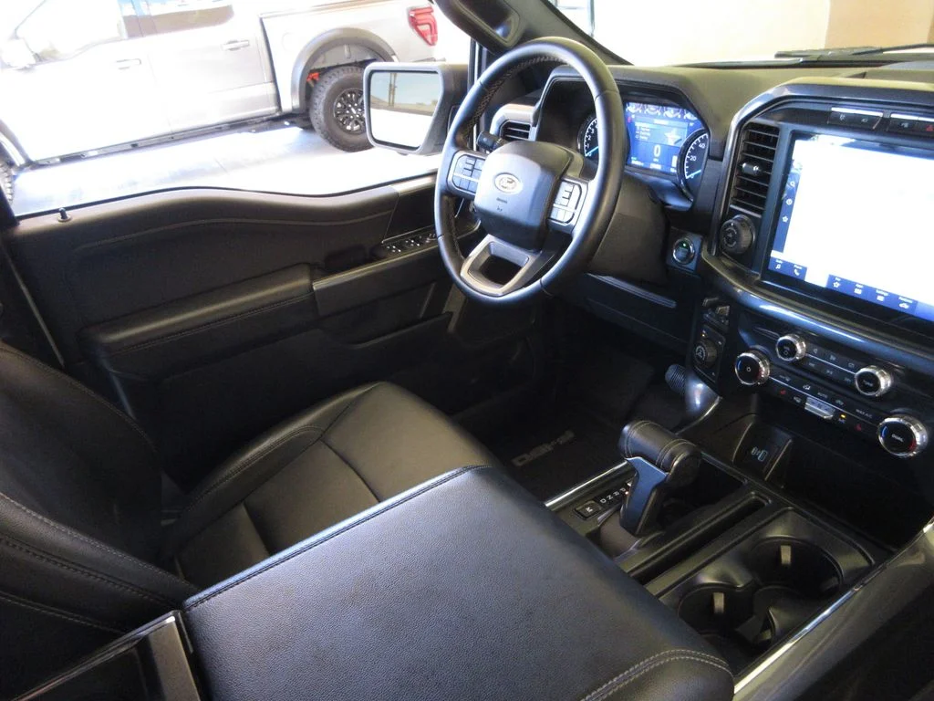Certified Used 2023 Avalanche Ford XLT image 23