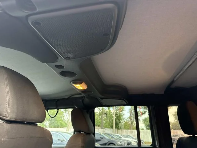 Used 2015 Gray Jeep Unlimited Sport image 20