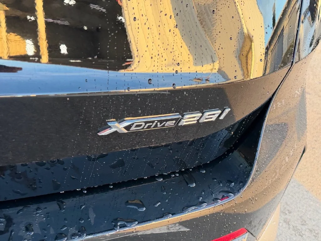 Used 2024 Black BMW xDrive28i image 17