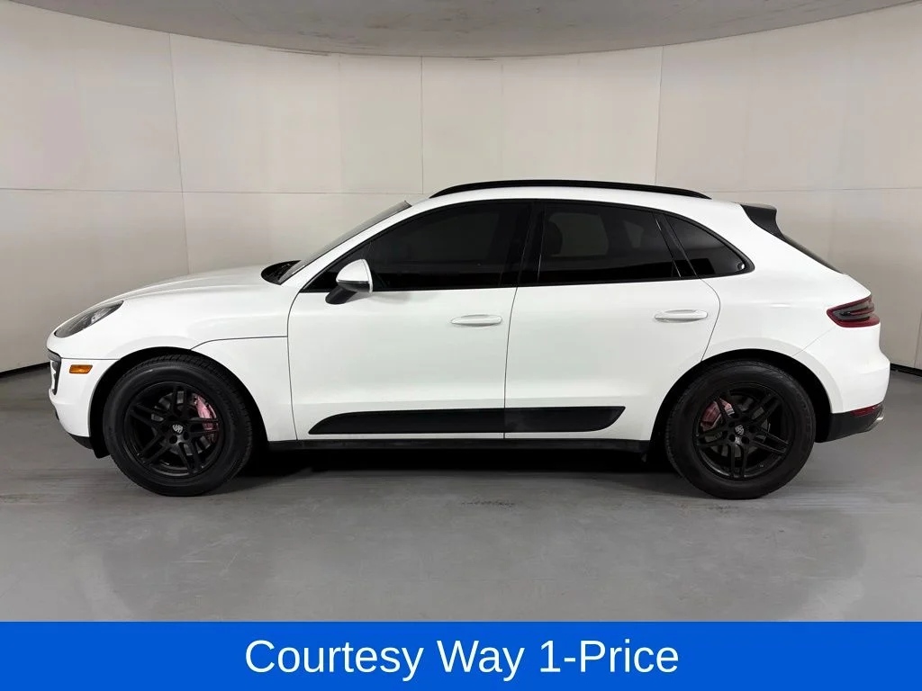Used 2018 White Porsche Base image 6