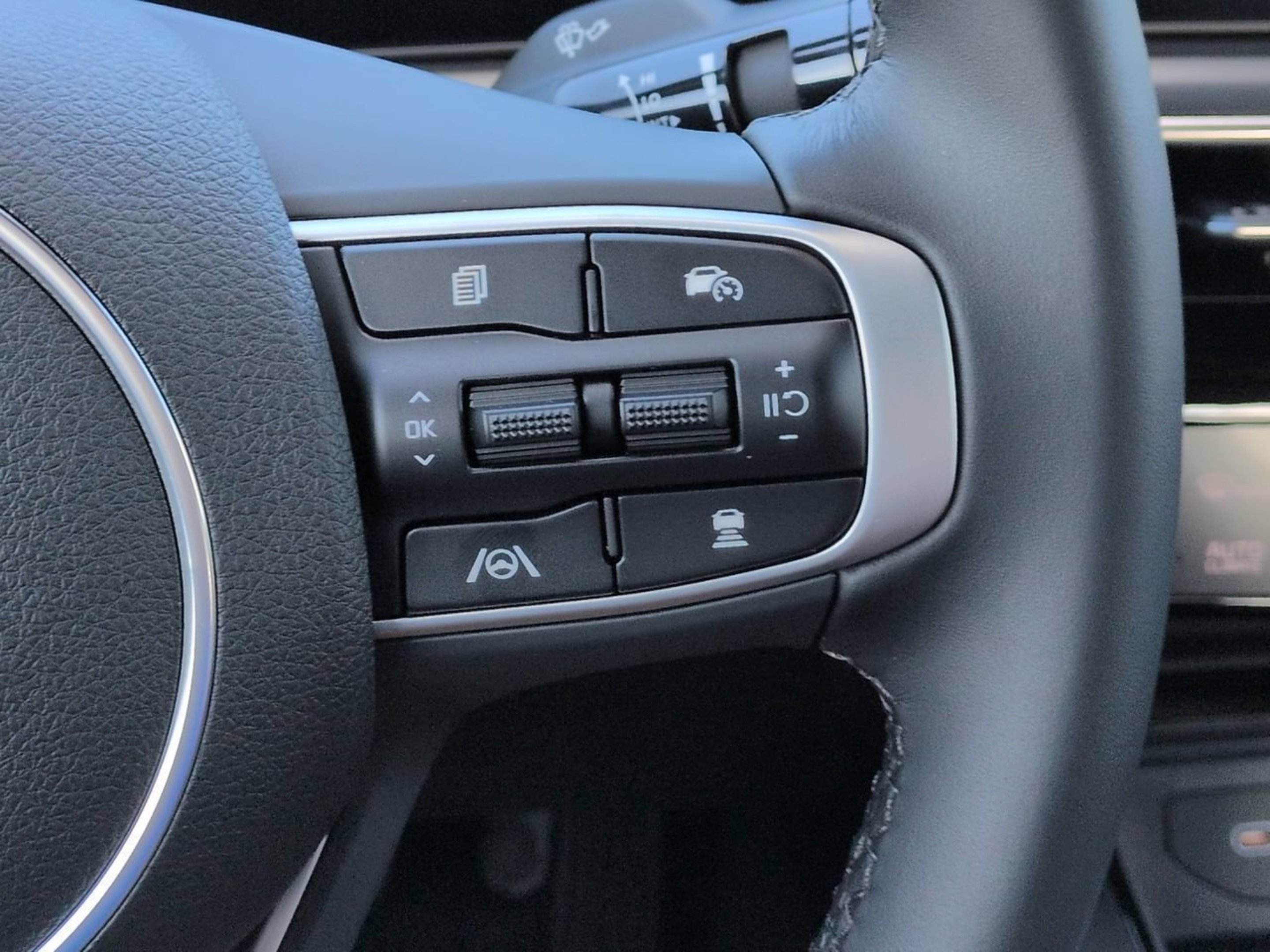 New 2026 Snow White Pearl Kia GT-Line FWD image 39